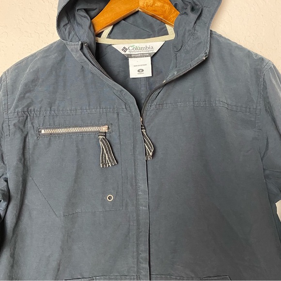 Columbia Womens Hooded Lightweight Jacket in Navy Blue - Picture 2 of 8